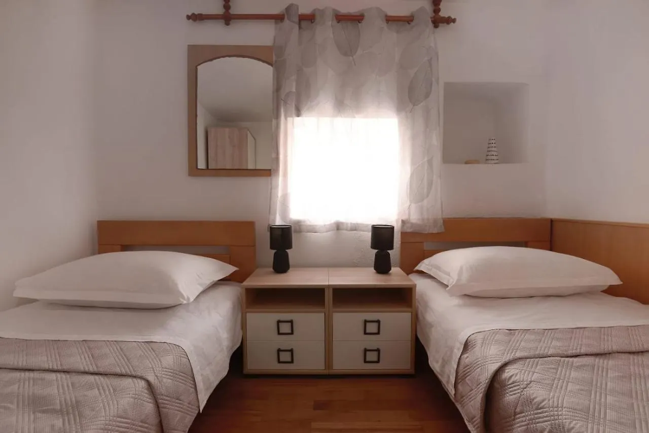 Sara Apartment Trogir