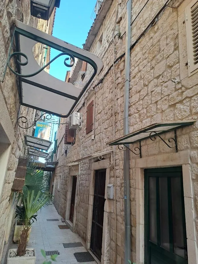 Sara Apartment Trogir